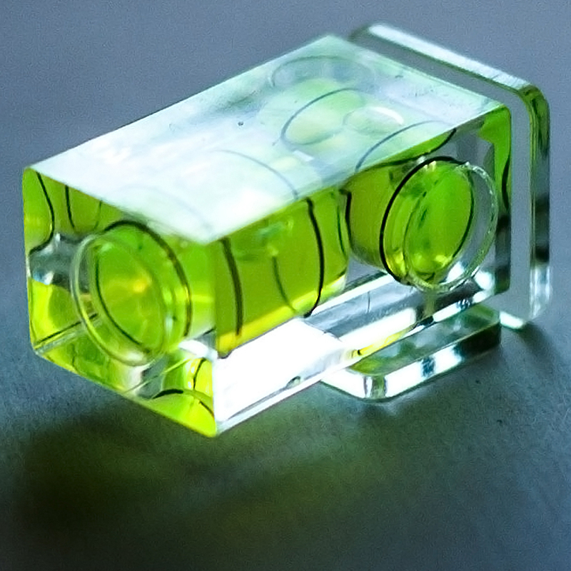 Universal 3-Axis Hot Shoe Fixe - đánh giá và giá Spirit Level